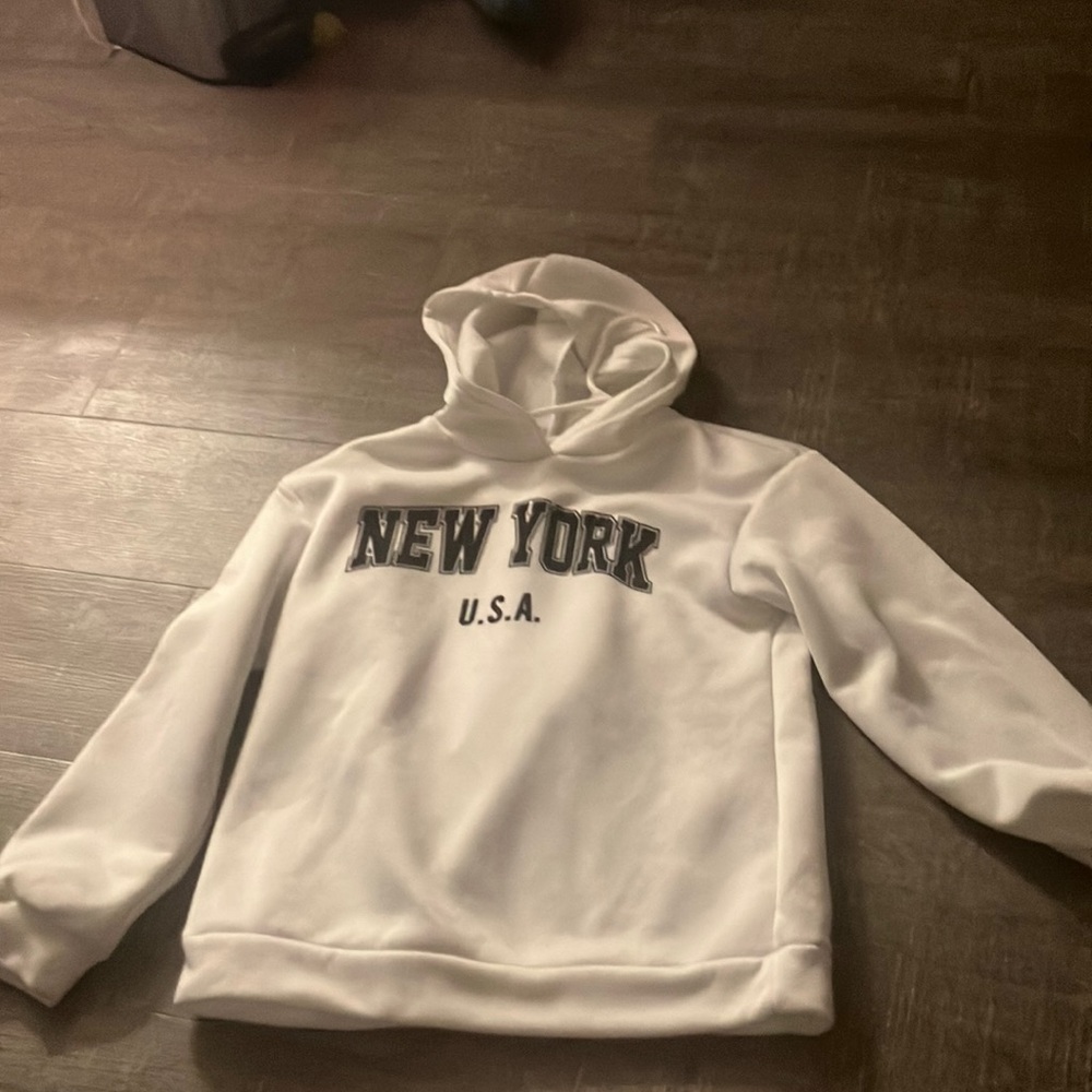 SHEIN White New York Pullover Sweater